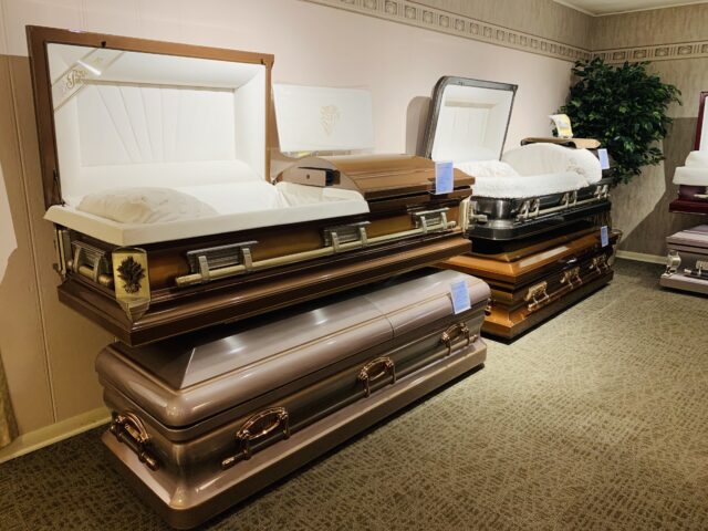 Reck caskets2